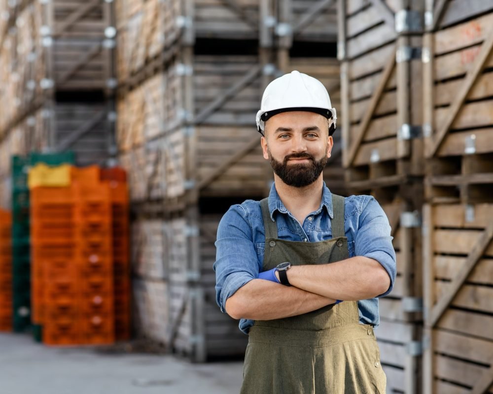 inspecting-products-in-warehouse-management-distribution-and-logistics.jpg